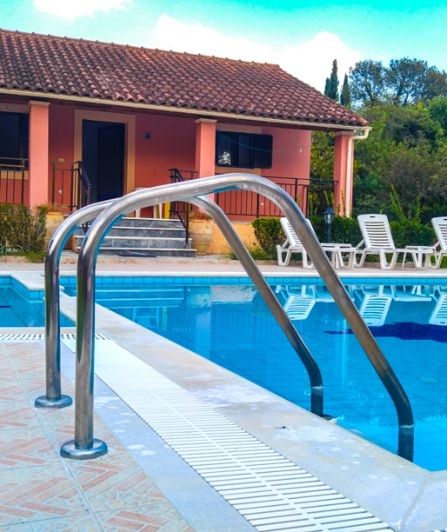 pool in vassilis apartments 